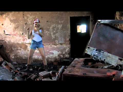 Rhoyal Sound feat Rise Beatbox - Call Di Fireman