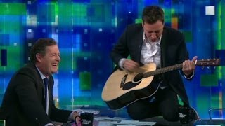 Jimmy Fallon sings Reading Rainbow to Piers Morgan