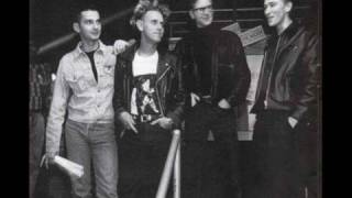 Martin Gore Never turn your back on mother earth (cover)