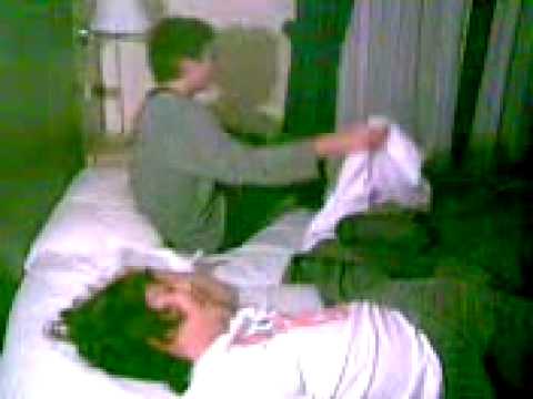 cheapmonday15- qnd nn ci sn ragazze in albergo...