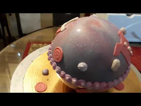 Tsunami Fondent Cake | Pinata Globe Cake | MY WHATSAPP  9212784552 FOR ONLINE CLASSES