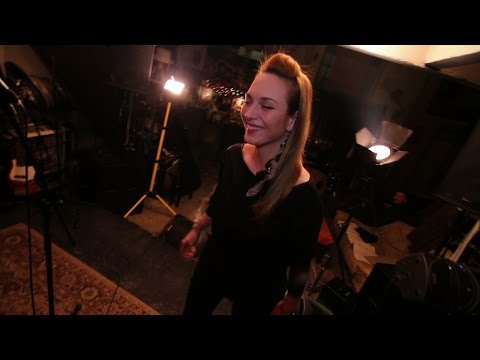 VOGA VIKI - LOVEABLE THANG LIVE