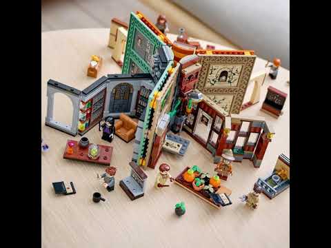 Конструктор LEGO Harry Potter «Учёба в Хогвартсе: Урок зельеварения» 76383 / 271 деталь