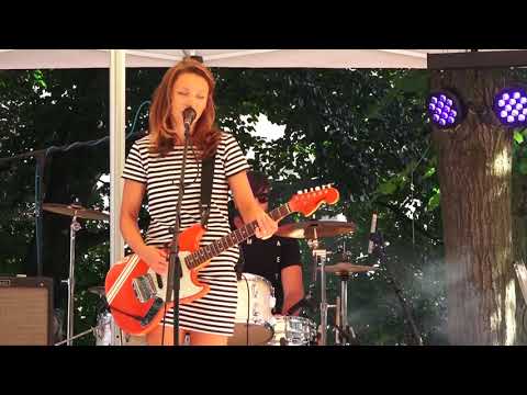 Bludy - Bludy - Vzbudit déšť - Párkový festival Jičín 2021