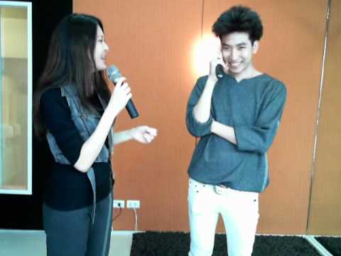วิธีการปลุกระดมของเธอและสิ่งที่จูบ เป็นข้อความที่จะเริ่มต้นผู้หญิง