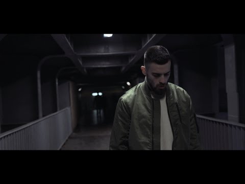 Białas x Quebonafide ft. Sarcast - Muszę lecieć (prod. BobAir)