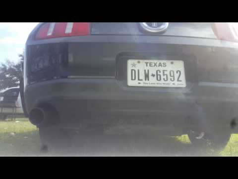 2011 ford mustang v6 3.7 ,Super 10s with spectre performance tips *Cold Start*