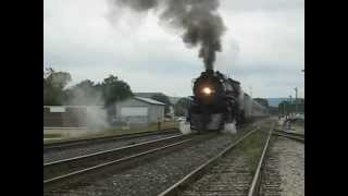 preview picture of video 'Milwaukee Road 261 Departing Winona, MN'
