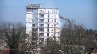 preview picture of video 'maart 2015 - de sloop van Rustenburg, Wageningen'