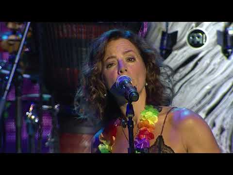 Jimmy Buffett and Sarah McLachlan - A Pirate Looks At 40