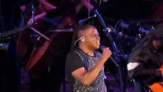 Earth, Wind &amp; Fire I&#39;ll Write A Song For You Live at Hollywood Bowl