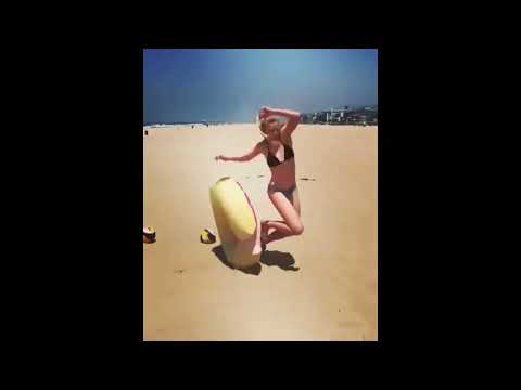 Kelley Kolinske y Emily Stockman spot y entrenando