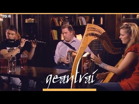 Michael King, Pádraig King & Lindsey Moynagh | Tigh Uí Mhurchú | Geantraí 2012 | TG4