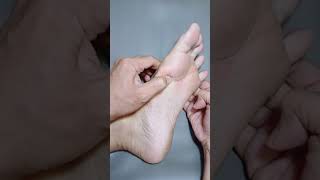 Download lagu Tutorial pijatan kaki untuk yang sering masuk angin, kembung #tutorial #tips #film #documentary mp3