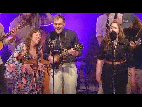 Watchhouse, Punch Brothers & Sarah Jarosz — Can't Be Sure (Sundays cover), live at Mountain Winery