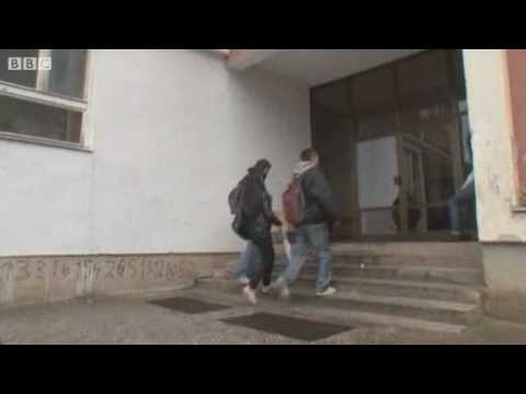 Ethnic divisions survive in Bosnian schools