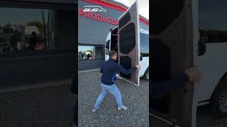 Новый пассажирский микроавтобус Mercedes-Benz Sprinter | Изображение 4 - Autoline