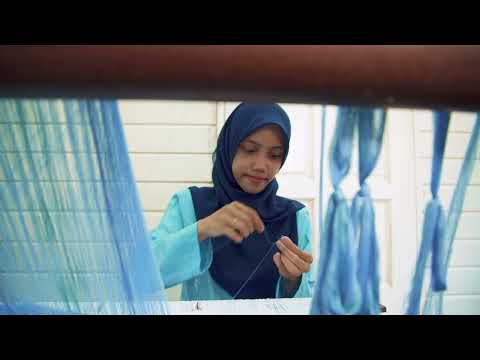 Tenun Pahang Diraja: A quick look at this ancient craftsmanship