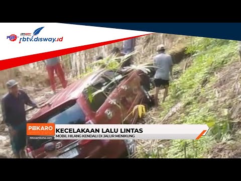 Karena Kotak Nasi, Avanza Terjun Bebas ke Sawah