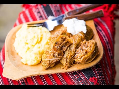 Wild mushrooms and rice stuffed cabbage rolls | Gustomondo