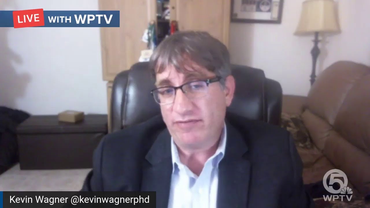 Discussing 'fake news' during Scripps National News Literacy Week