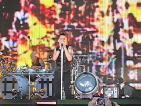 Depeche Mode, Nancy 2009 - Hole To Feed