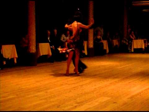  Michelle Castro  and  Silvio La Via  are  dancing  to  the  milonga  "  No Hay Tierra Como La Mia  "