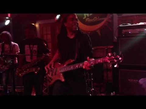 How to WIN a Base Off by Living Colour's bassist Doug Wimbish