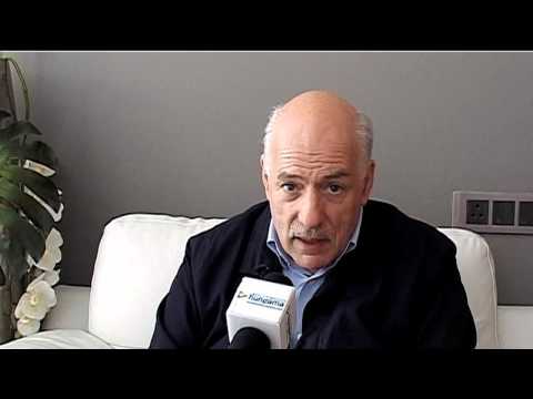 My Role Is To Pick Holes In Everybody's Answers - Tim Sebastian