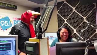 Angie meets her turkey crush!!