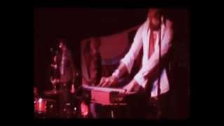 Stereo Total "Holiday Inn / Anti-Love Song" live San Diego 4-5-09