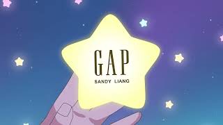 GAP Step into Sandy’s dream closet.