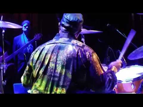 Victor wooten with Dennis chambers rocking out at the Ardmore theater 3 / 4 / 17  part 2