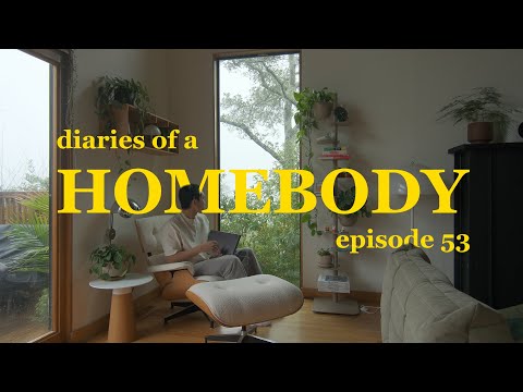 gloomy days at home, hosting friendsgiving, happiness & career reflection | Homebody Diaries