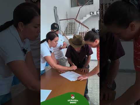 🏠51 familias del sector de las Aguadas reciben notificación de legalización de sus viviendas.