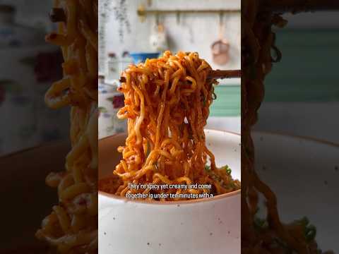 10 minute spicy gochujang noodles! 😋🌶️