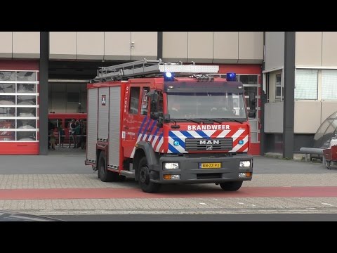 Tankautospuit Brandweer Groningen met Spoed onderweg naar een Gaslucht