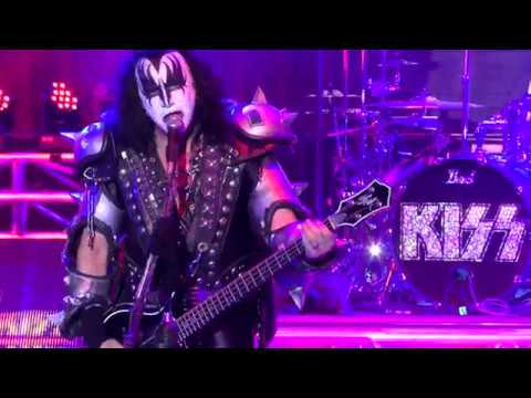 Kiss - Hot & Cold (Live)(Kiss Kruise VII-2017 / Indoorshow One)