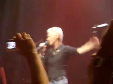 Per Gessle - Marie Fredriksson [Roxette] says farewell for this time (live @ Stockholm 10.05.2009)