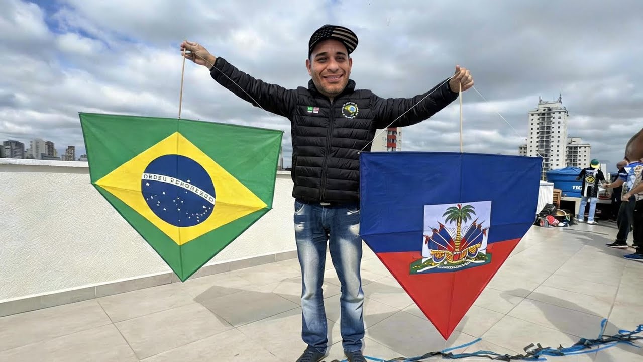 BRASIL VS HAITI - SOLTANDO PIPA NA MOOCA EM SÃO PAULO 