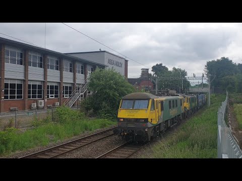 90045 + 90042 4S49 PORTOBELLO JN