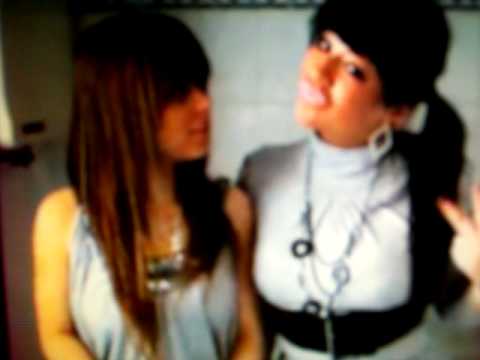 Délire avec Niah (!) Http://Shayna-2Lux.skyrock.com