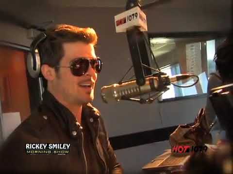 ROBIN THICKE FEATURING NICKI MINAJ "SHAKIN IT"