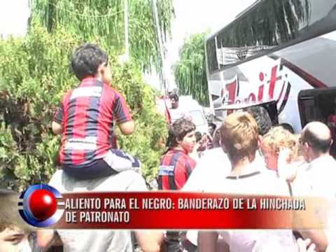 Patronato fue despedido por simpatizantes con un banderazo antes de enfrentarse a Central