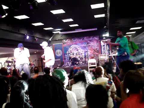 Dynamike and Selvin Performing for the Belize Independence Day Festival! part 1