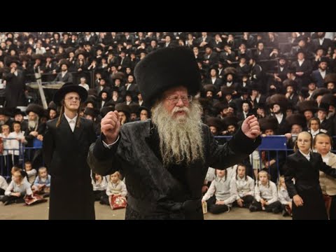 שמחת בית לעלוב - קוזמיר | מצווה טאנץ האדמו"ר מקוזמיר | Kuzmir Rebbe Mitzvah Tantz