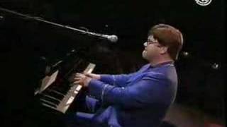 Elton John live in Pontevedra speed piano
