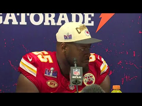 Kansas City Chiefs Lineman Trey Smith Shared WWE Title With Young Boy After Super Bowl Parade Shooting