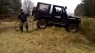 preview picture of video 'Offroadfreunde Wiesental Rogätz  02 Nov  2010 -Suzuki-'