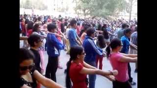 preview picture of video 'Flash Mob Powai - 10.11.12'